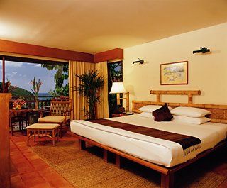 & Village Hotel Layan Beach (Phuket)