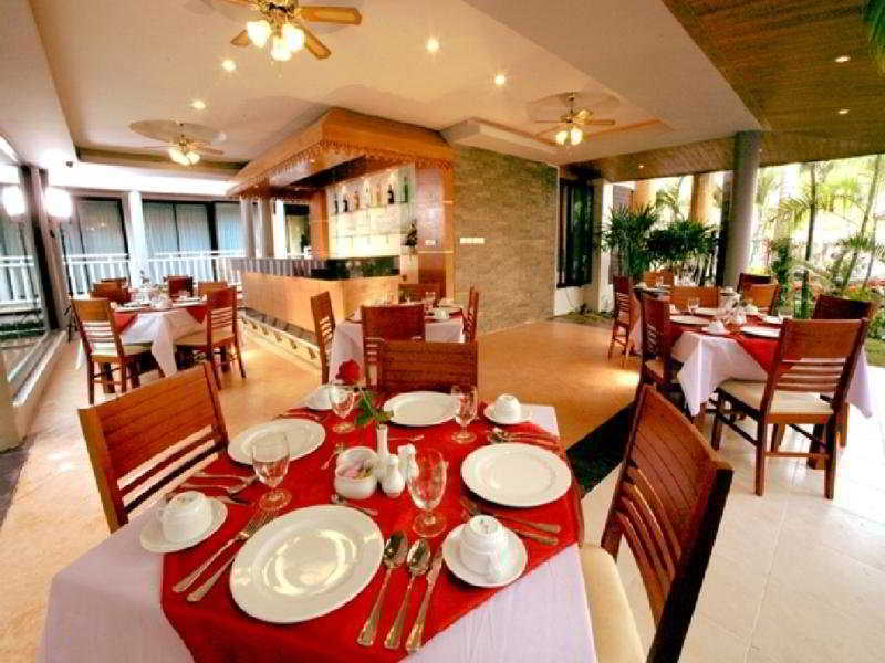 Honey Resort, Praia de Kata