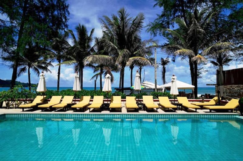 Beachfront 3* Pantai Kamala