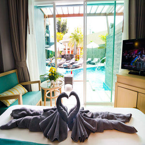 Ramaburin - Sha Extra Resort Patong