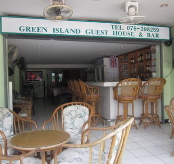 Rumah tetamu Island 2*