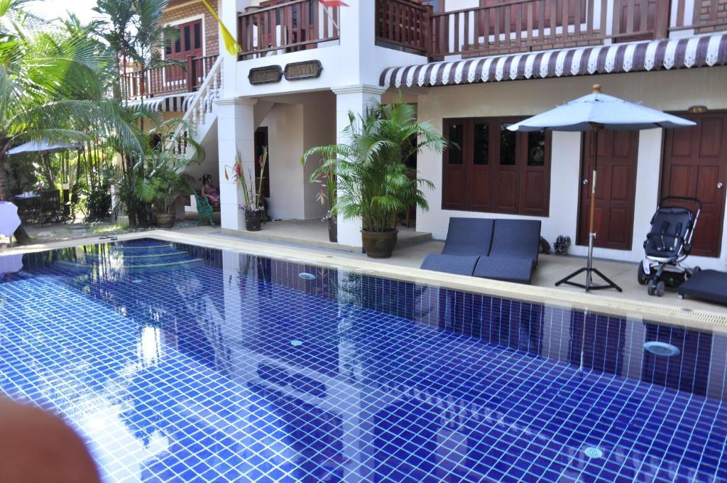 Baan Chayna Resort 3*