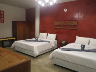 Sea Paradise Hotel 2*