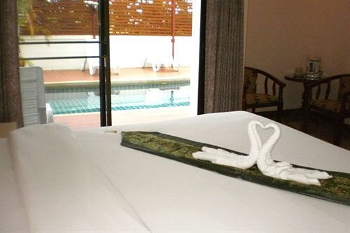 Zhou - Sha Hotel