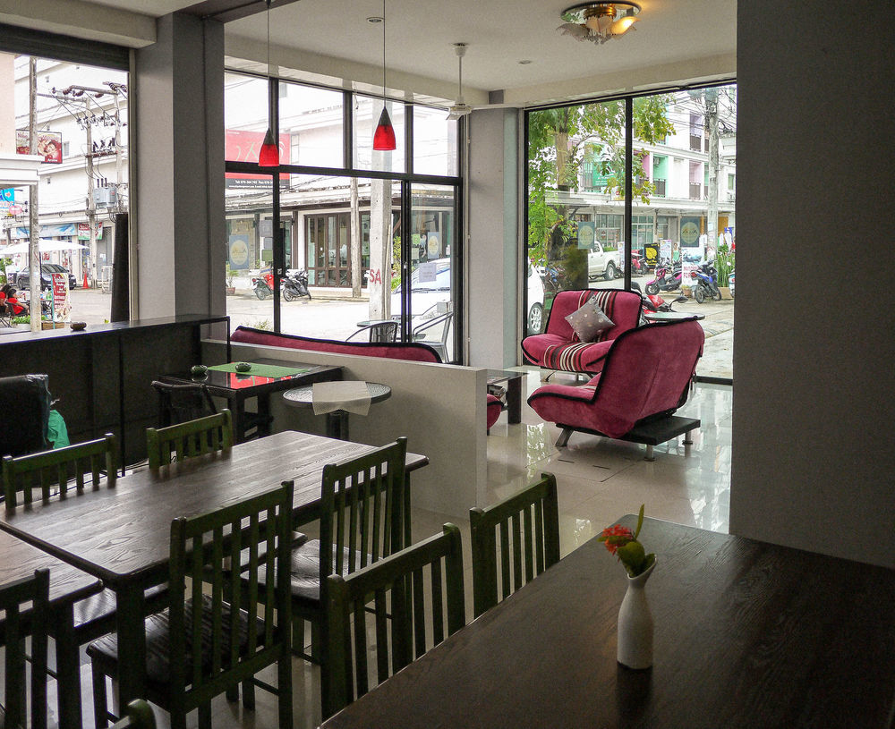 Hotel Holiday Home Patong