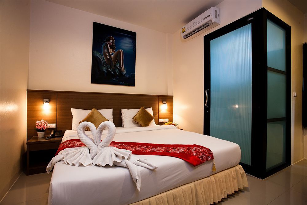 Hotel The Wave Patong Sha 3*