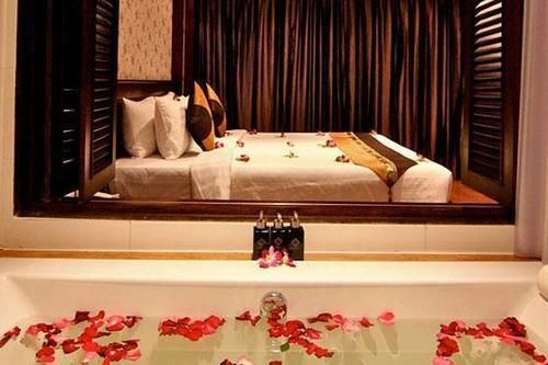 Rayaburi Hotel,