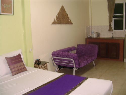 Chez Charly Guest house 3*