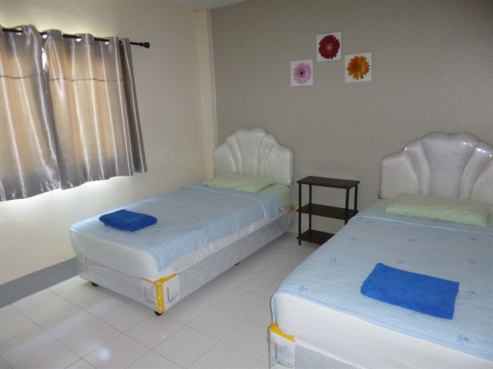 Pineapple Guest house *