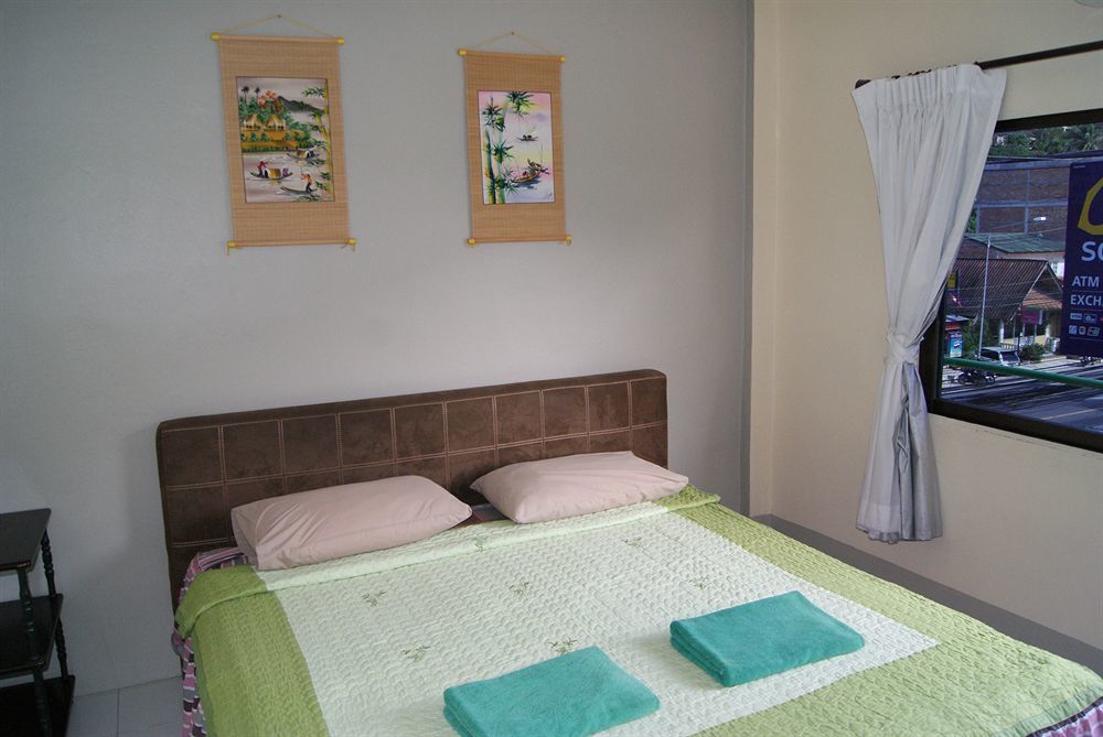 Rumah tetamu Pineapple Karon