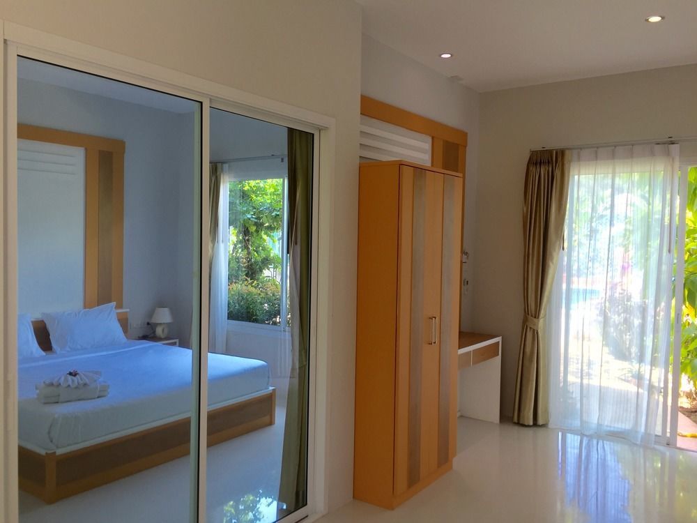 Cascades Boutique Phuket Resort 4*