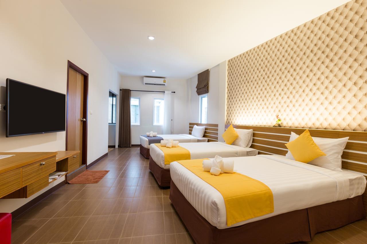 Hotel Tee Pak Dee Resident