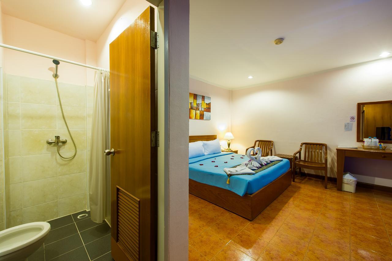 Phuket Hotel 3*