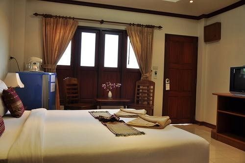 Baan Chayna Resort 3*
