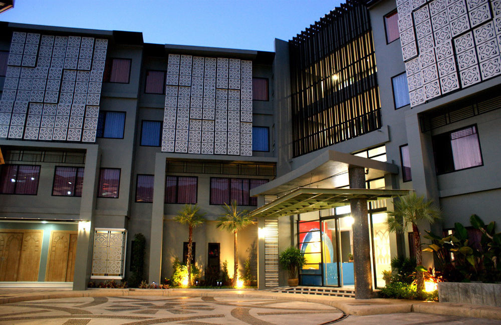Dinar Hotel 3*