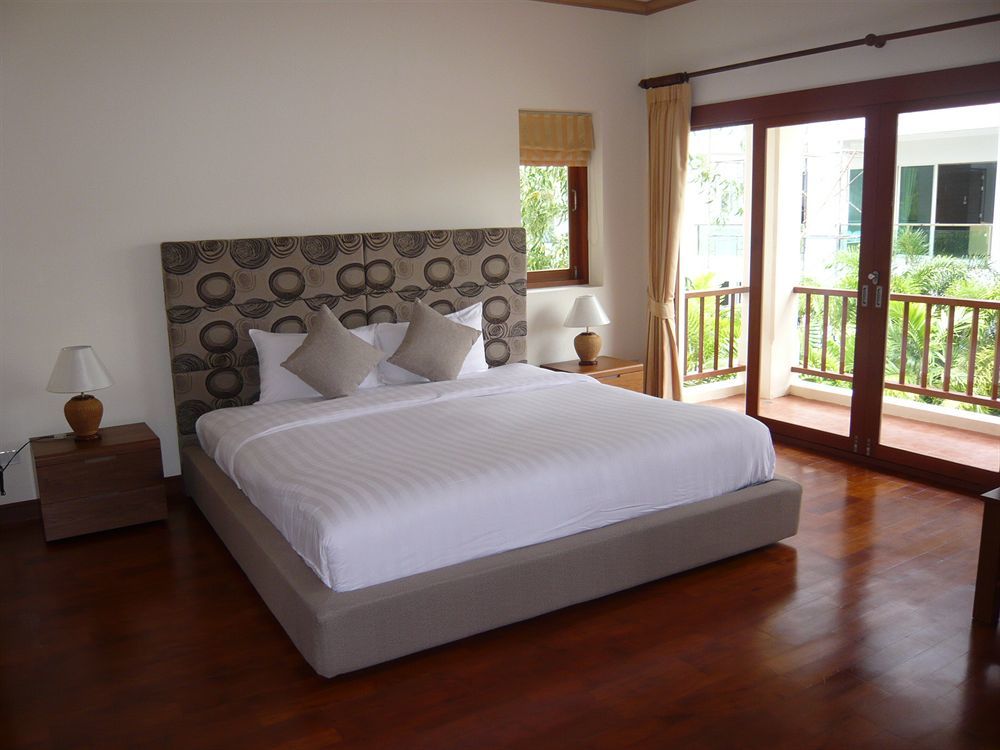 Bangtao Tropical And Resort 4*