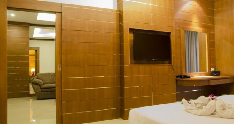Shanaya & Hotel 4*