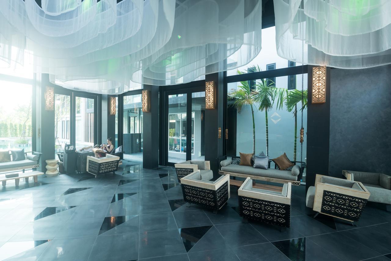 Maya Phuket Airport Hotel-naiyang Hotel 4*