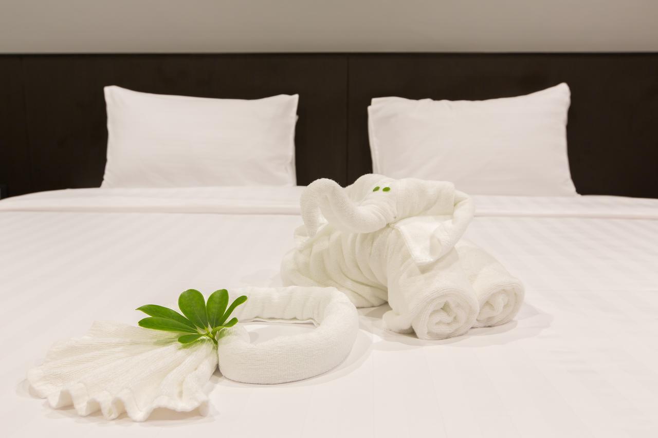 Maya Phuket Airport Hotel-naiyang 4*