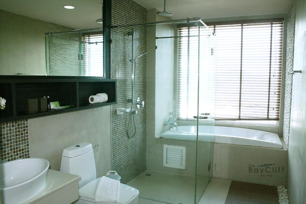 The Baycliff Residences Hotel