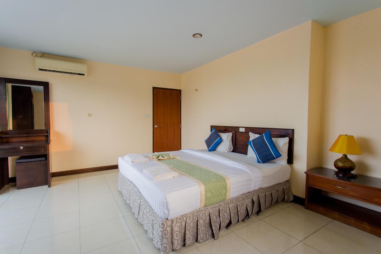 Sunset - Sha Hotel