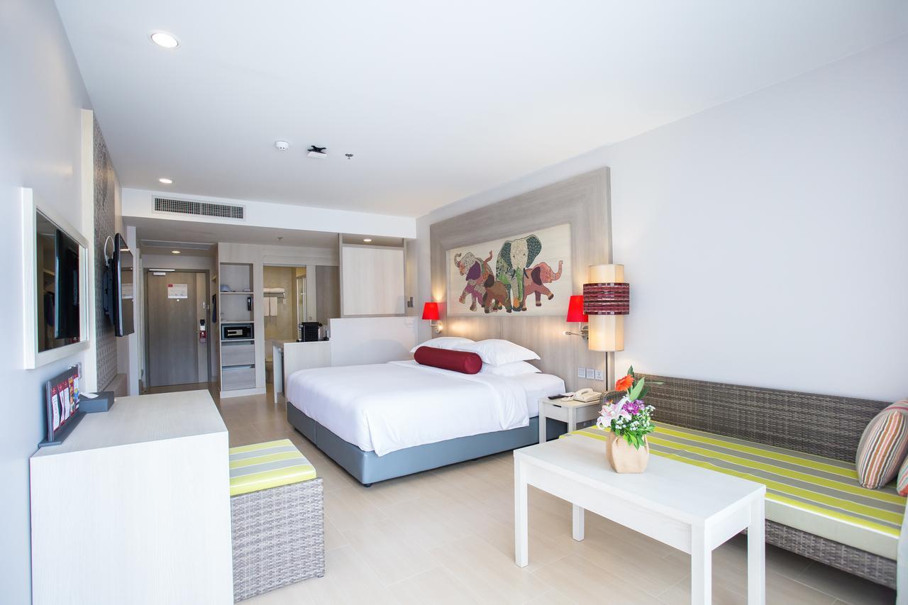 Ramada By Wyndham Phuket Deevana Hotel Patong