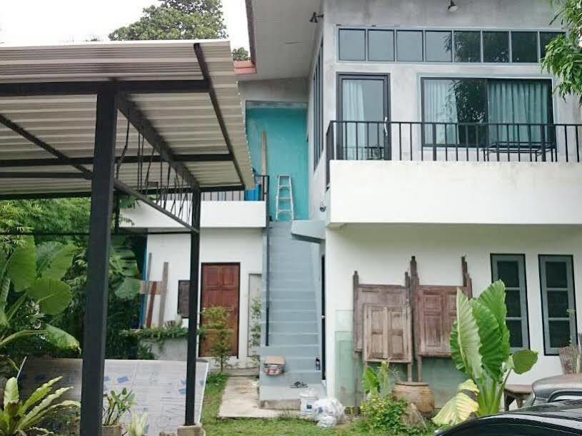 Aree Studio Guesthouse2 2*