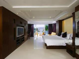 Hotel Rayaburi Club Patong