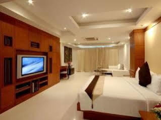 Rayaburi Club Patong