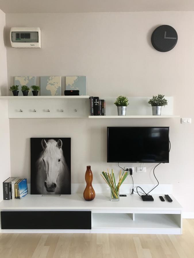Apartment Modern At *