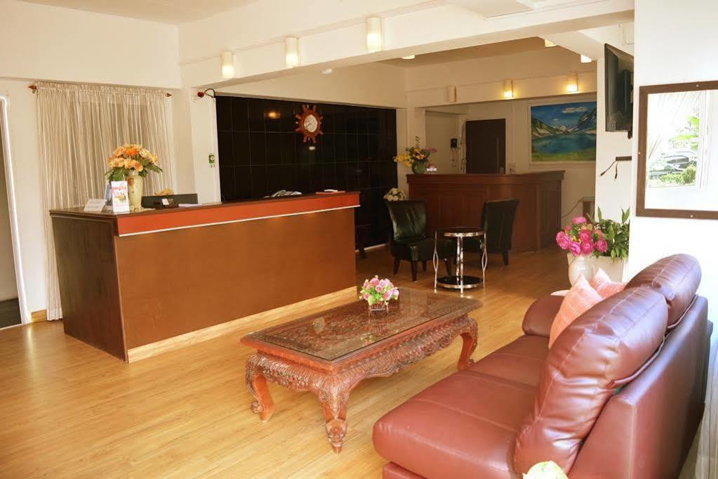 De Ratt Hotel Phuket