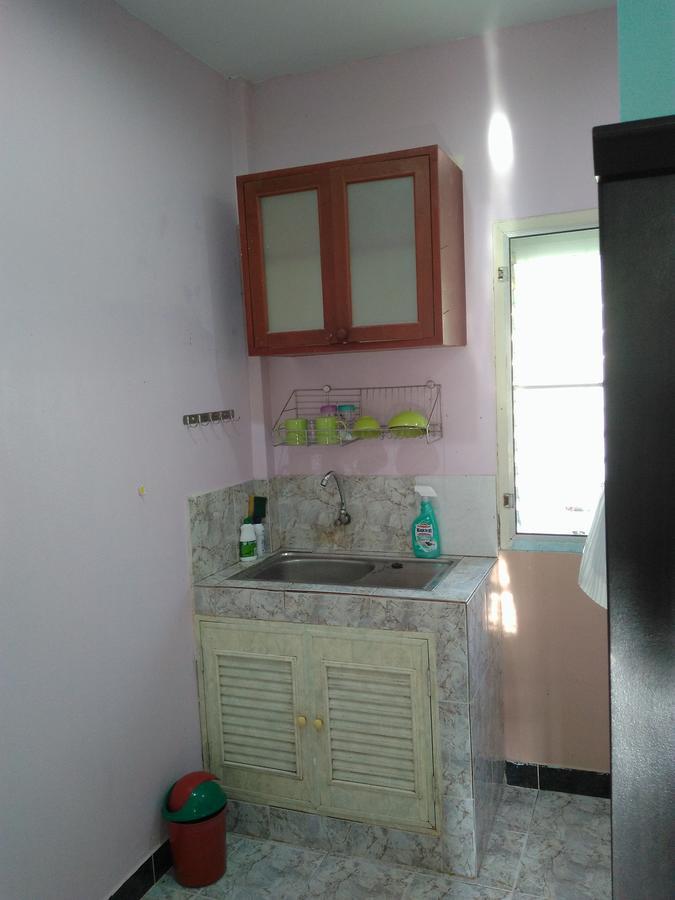 With Aircon N Kitchen