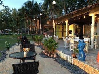 Micky Monkey Phuket Maikhao Thailand Vakantiehuis Mai Khao