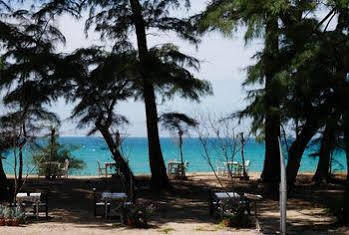 Micky Monkey Phuket Maikhao Thailand Vakantiehuis