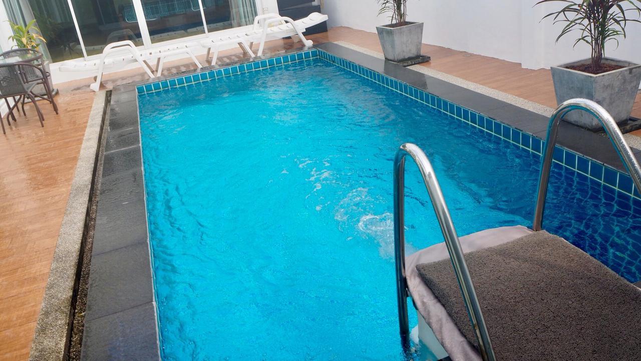 Villa Somewhere Phuket *