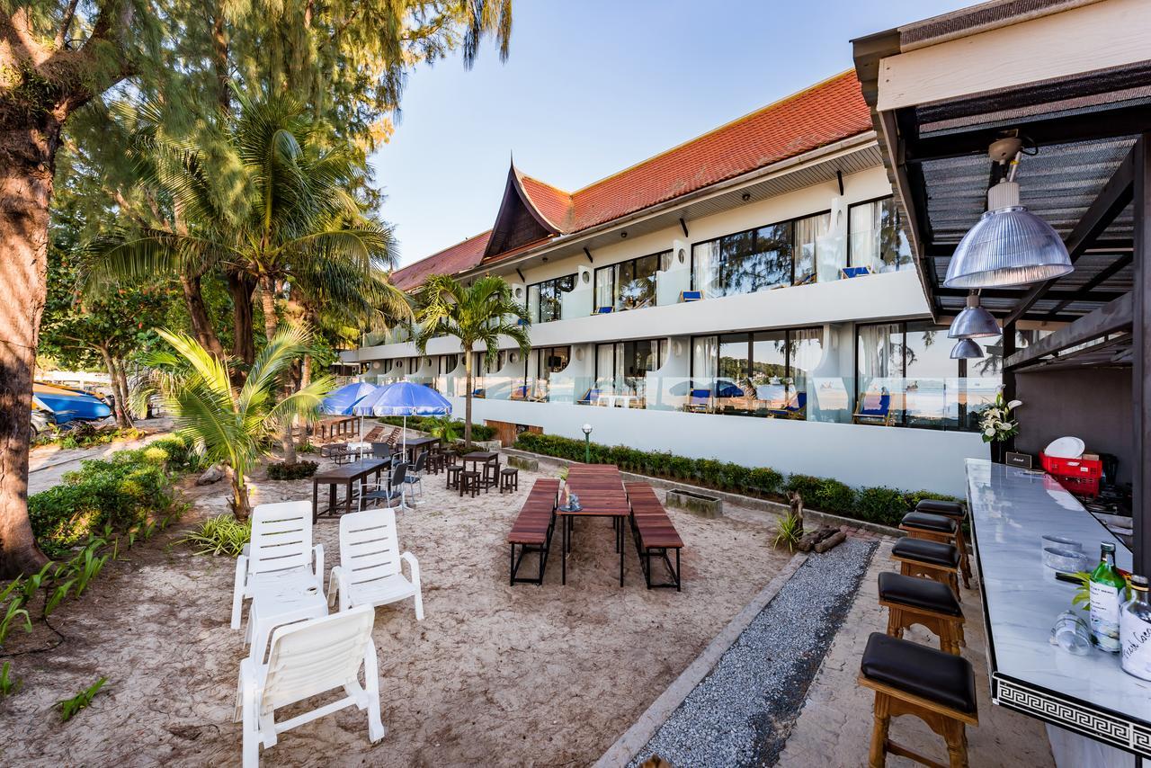 Thai Kamala Front Resort 3*