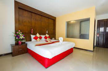Thai Siam 3*