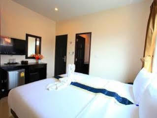 88 Hotel 3*