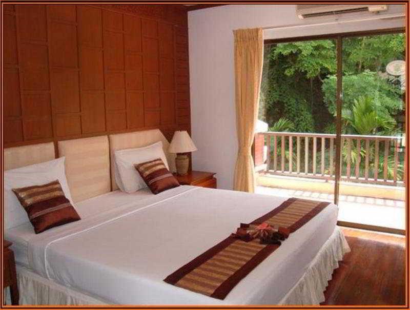 Hotel Baan Nern Sai 3*