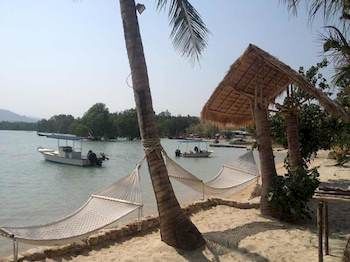 Jindarin Coconut Island