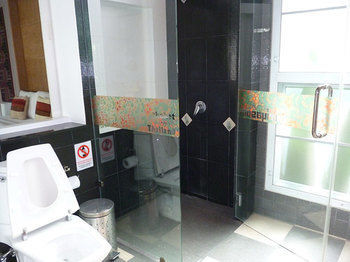 Villa Suriya Som *