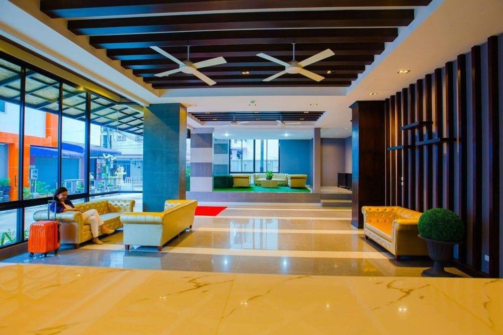 Hotel Buri 3*