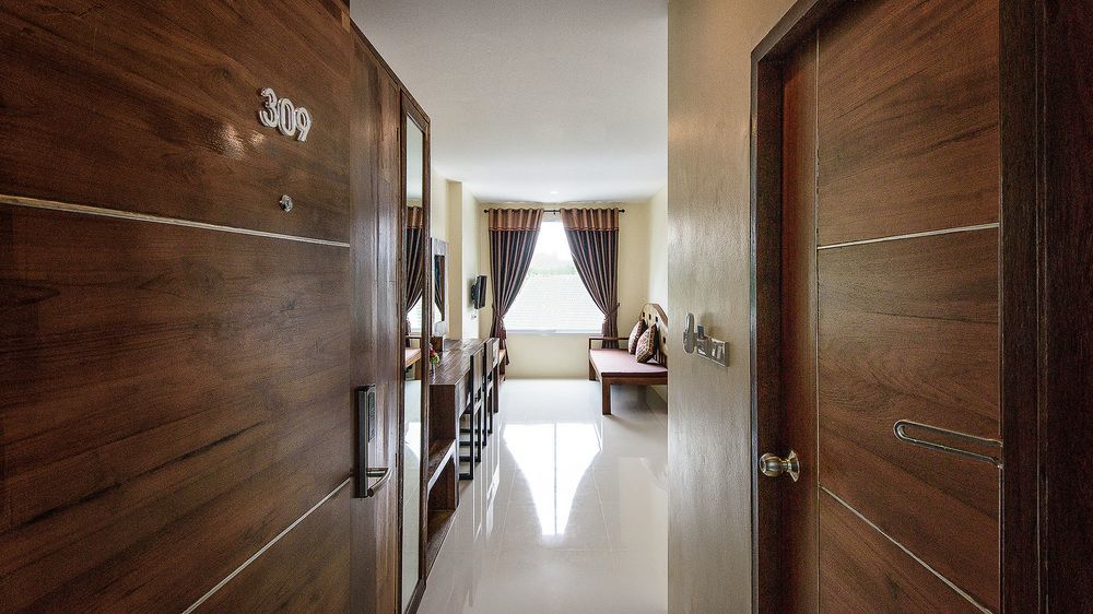 Hotel De42 3*