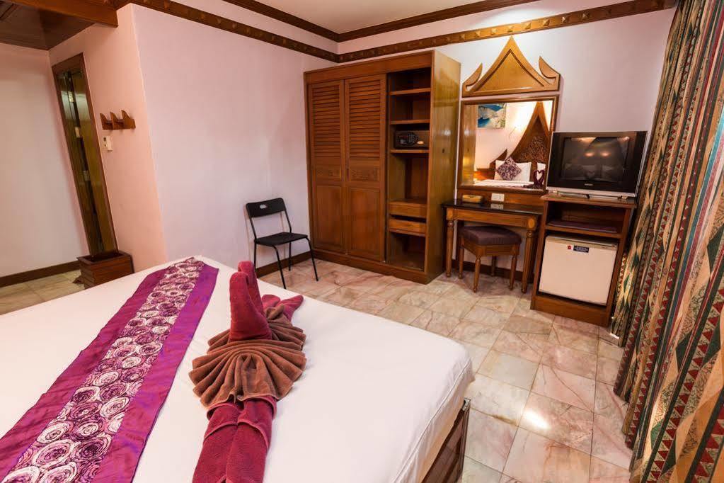 Grand Blue 2* Patong