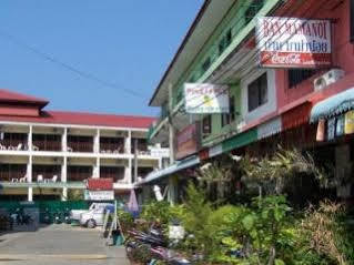 Pineapple 2* Phuket