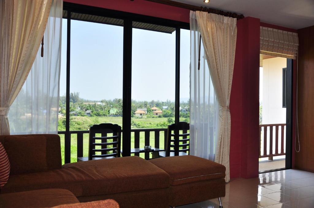 Baan Chayna Resort 3*