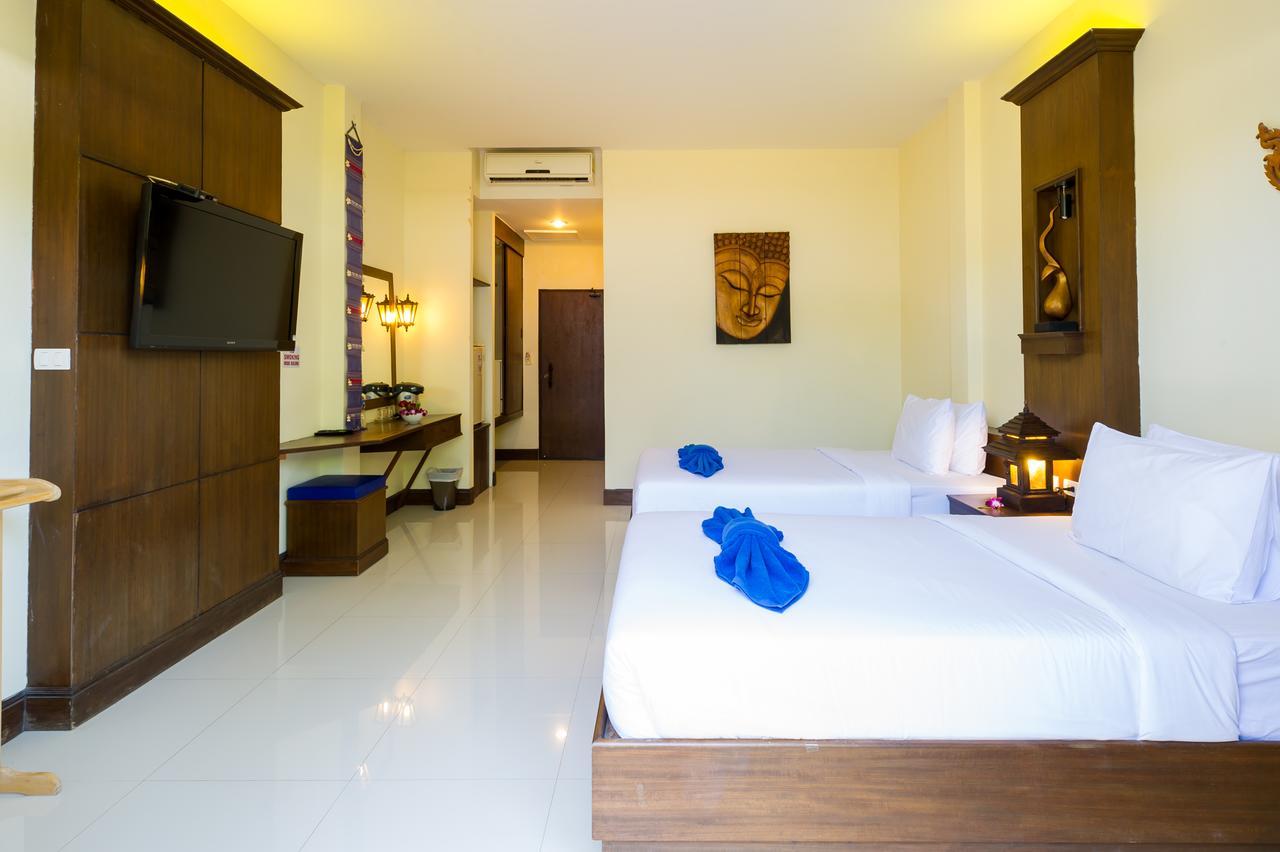 Resort Jr Siam Praia de Kata