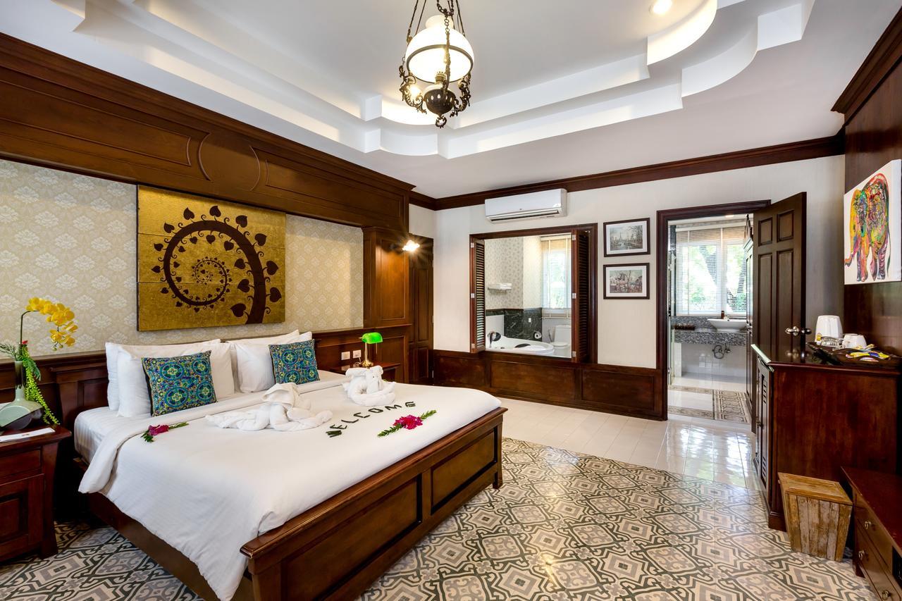 Resort Racha Island