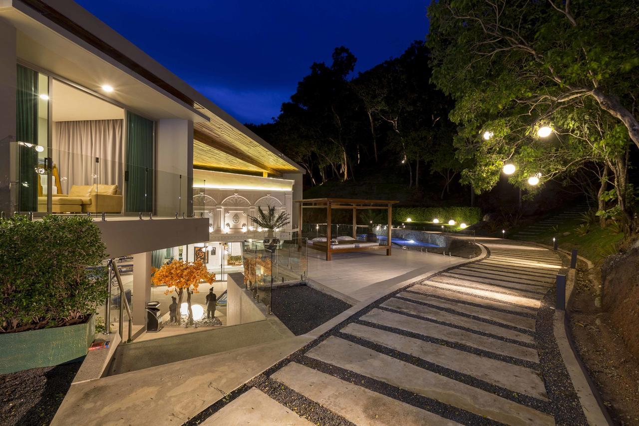 Villa Thousand Hills - 9 Bedroom Luxury Villa, Nai Harn Beach Nai Harn