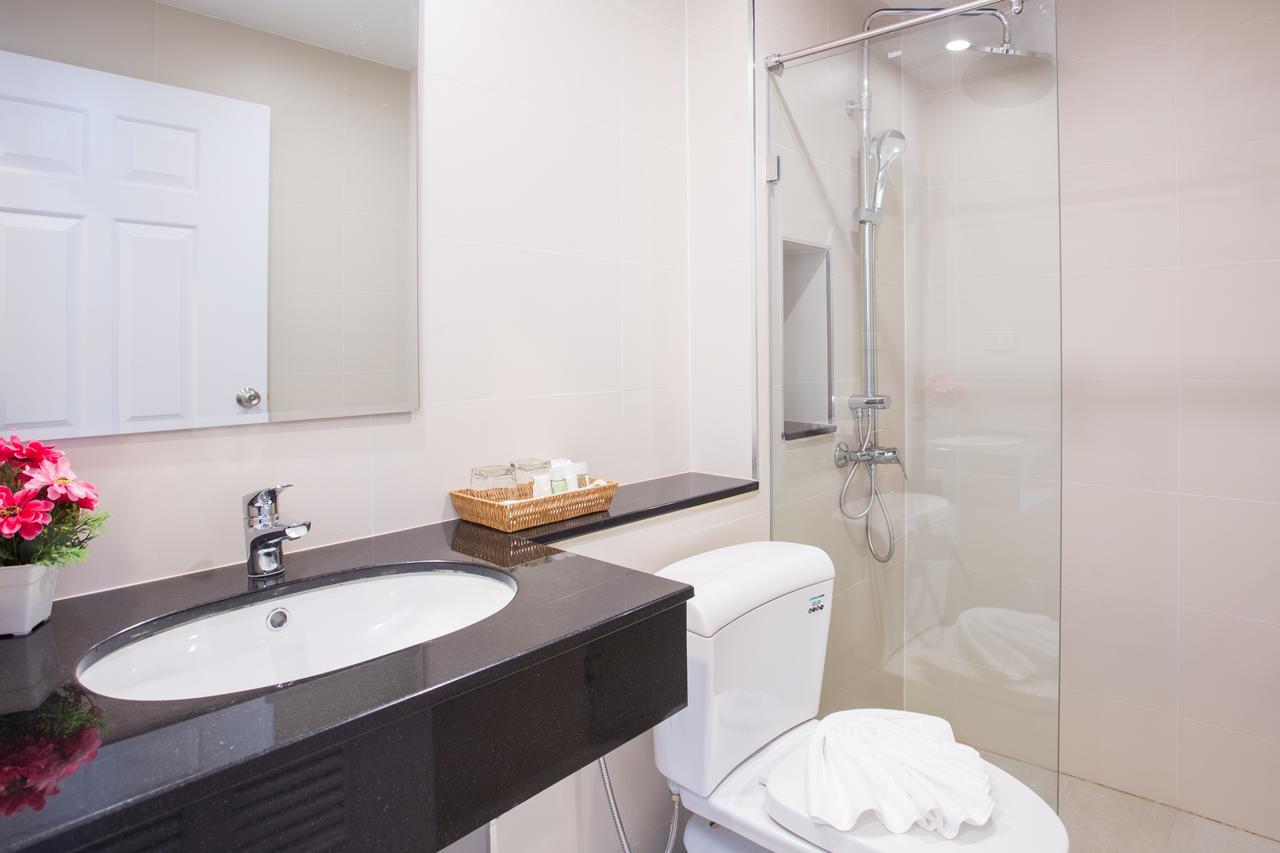 The & 3* Patong